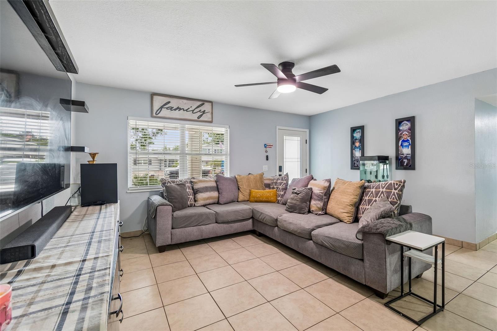 Listing photo id 5 for 7705 Jackson Springs Road