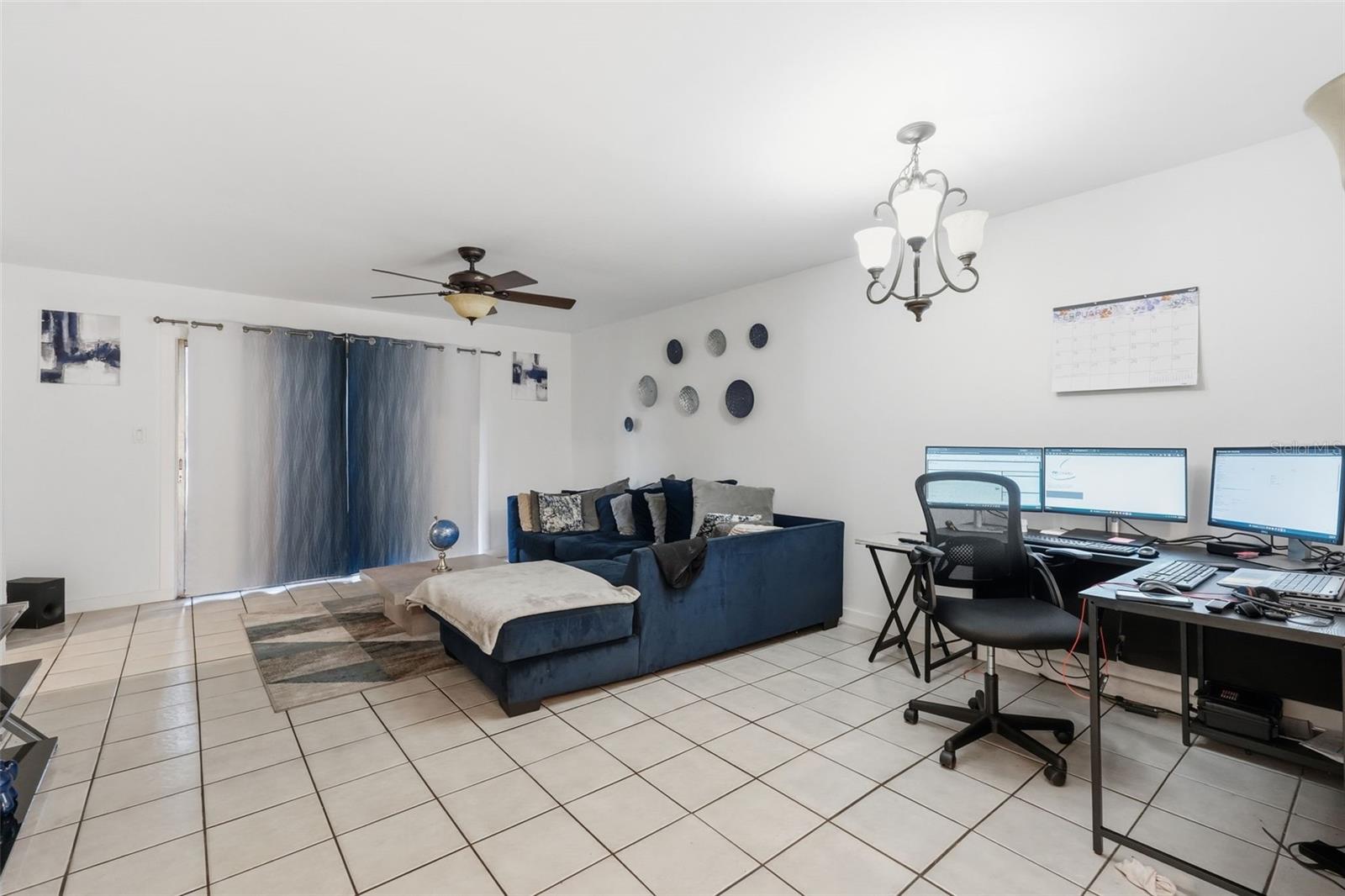 Image 10 of 33 For 6340 Newtown Circle 40a2