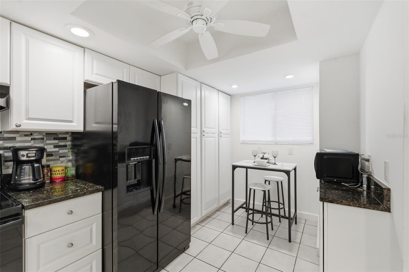 Image 5 of 33 For 6340 Newtown Circle 40a2