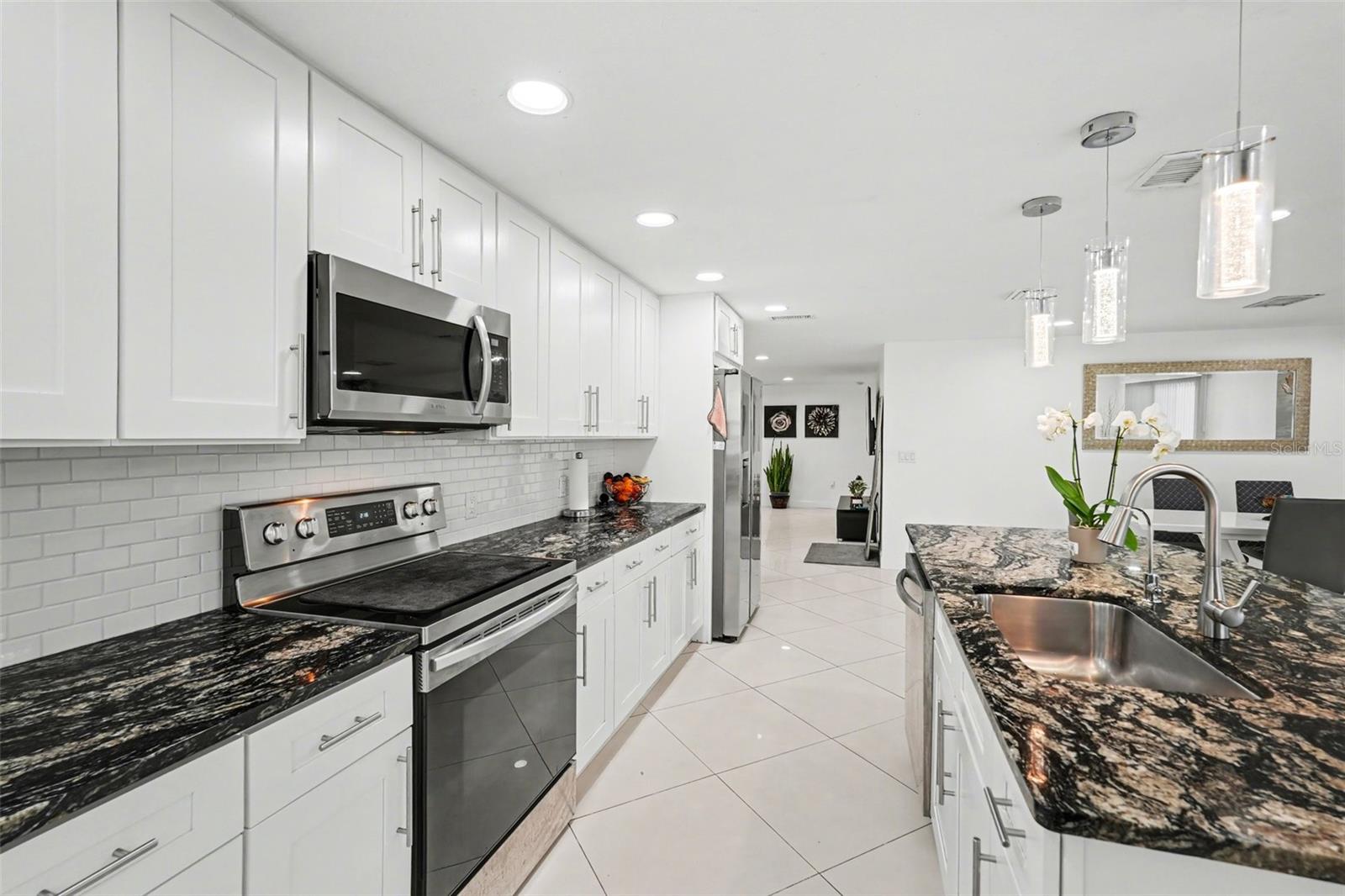 Image 13 of 32 For 11828 Bingham Drive