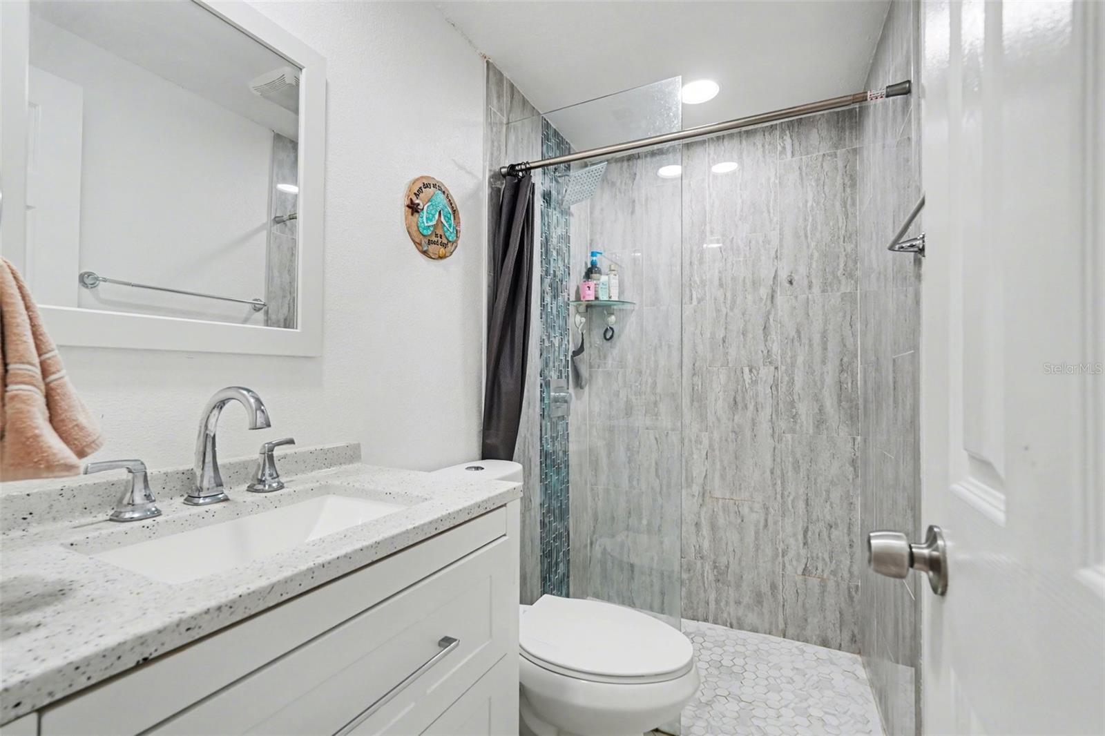 Image 22 of 32 For 11828 Bingham Drive