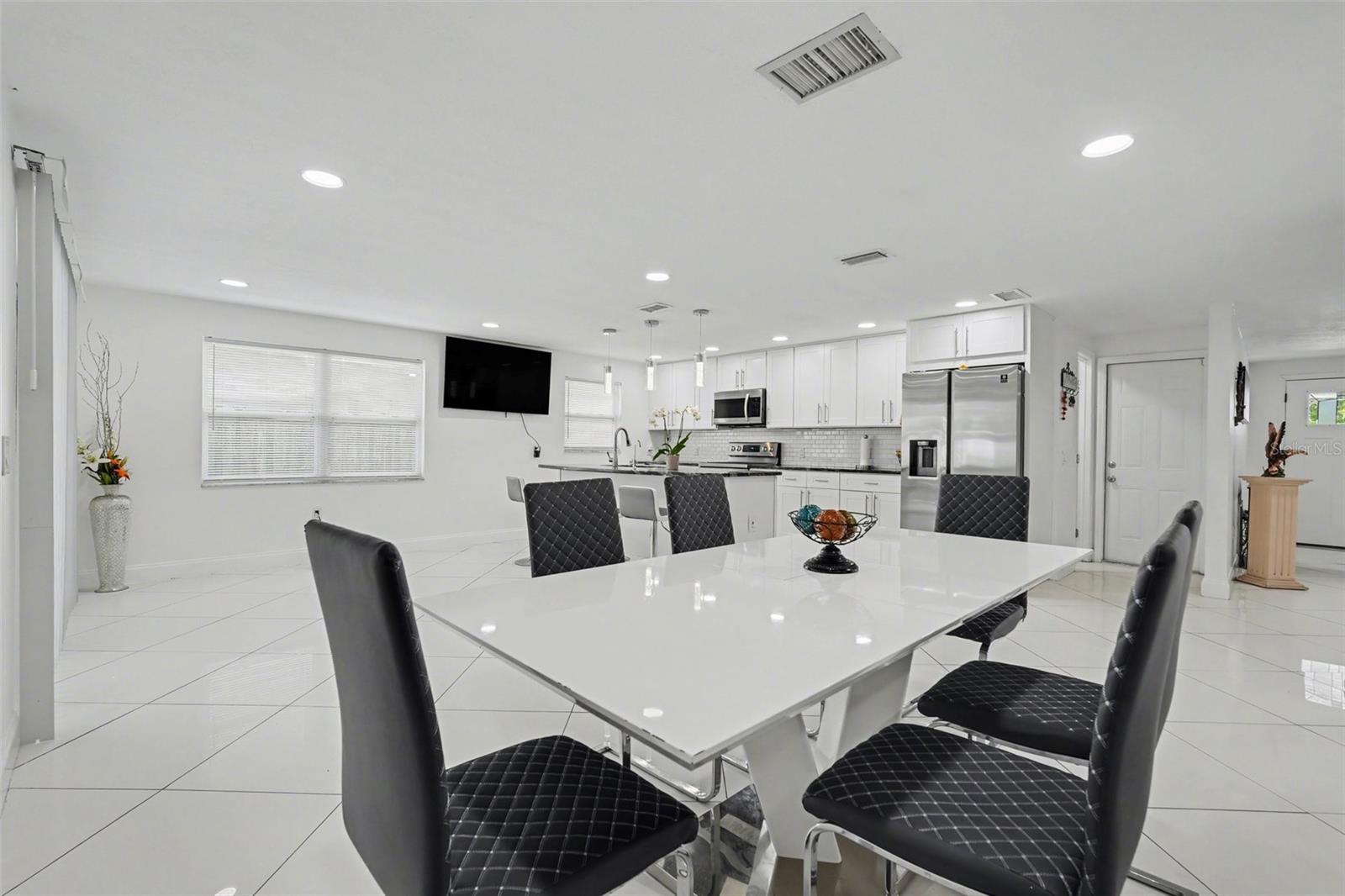 Image 9 of 32 For 11828 Bingham Drive