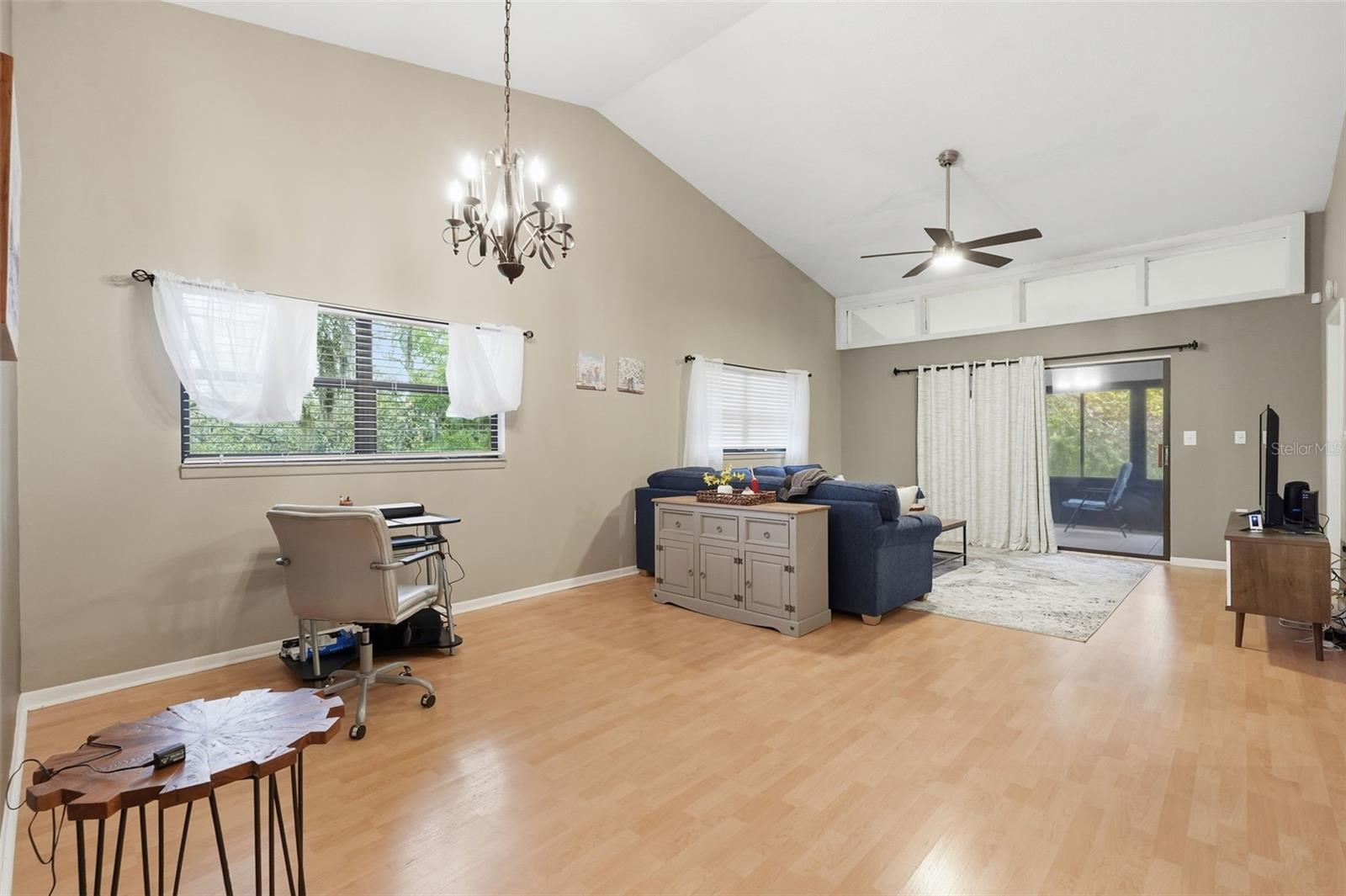 Image 13 of 37 For 7650 Forest Trail 6