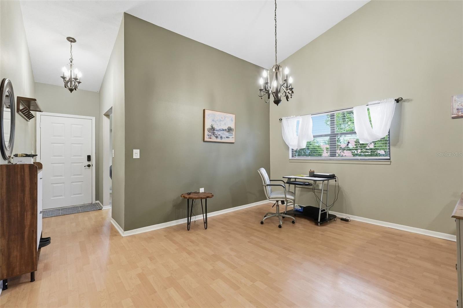 Image 14 of 37 For 7650 Forest Trail 6