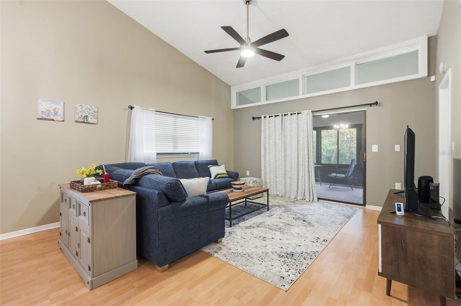 Image 15 of 37 For 7650 Forest Trail 6