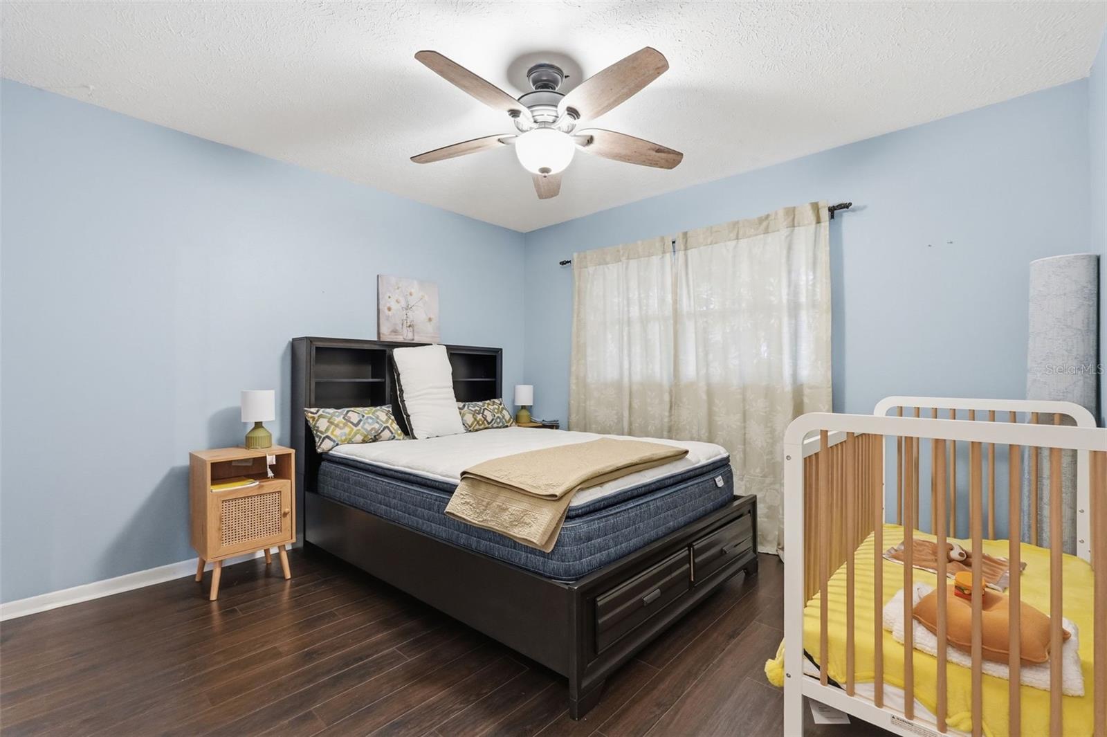 Image 23 of 37 For 7650 Forest Trail 6