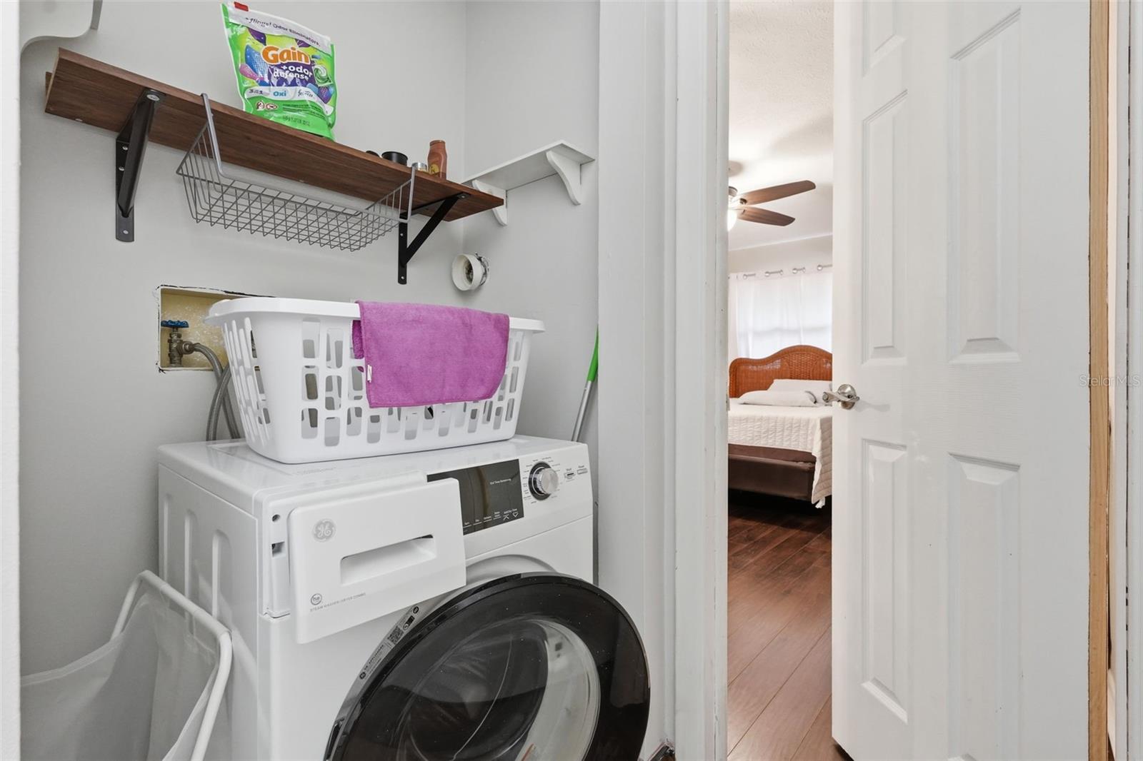 Image 27 of 37 For 7650 Forest Trail 6