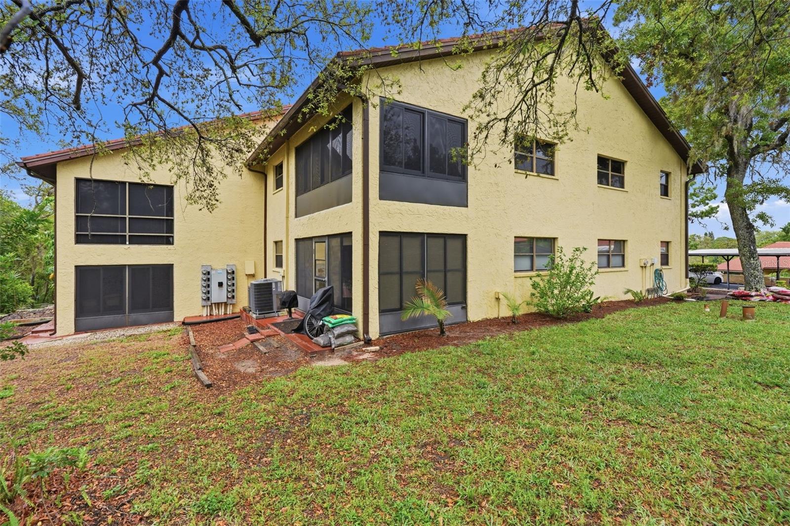 Image 33 of 37 For 7650 Forest Trail 6