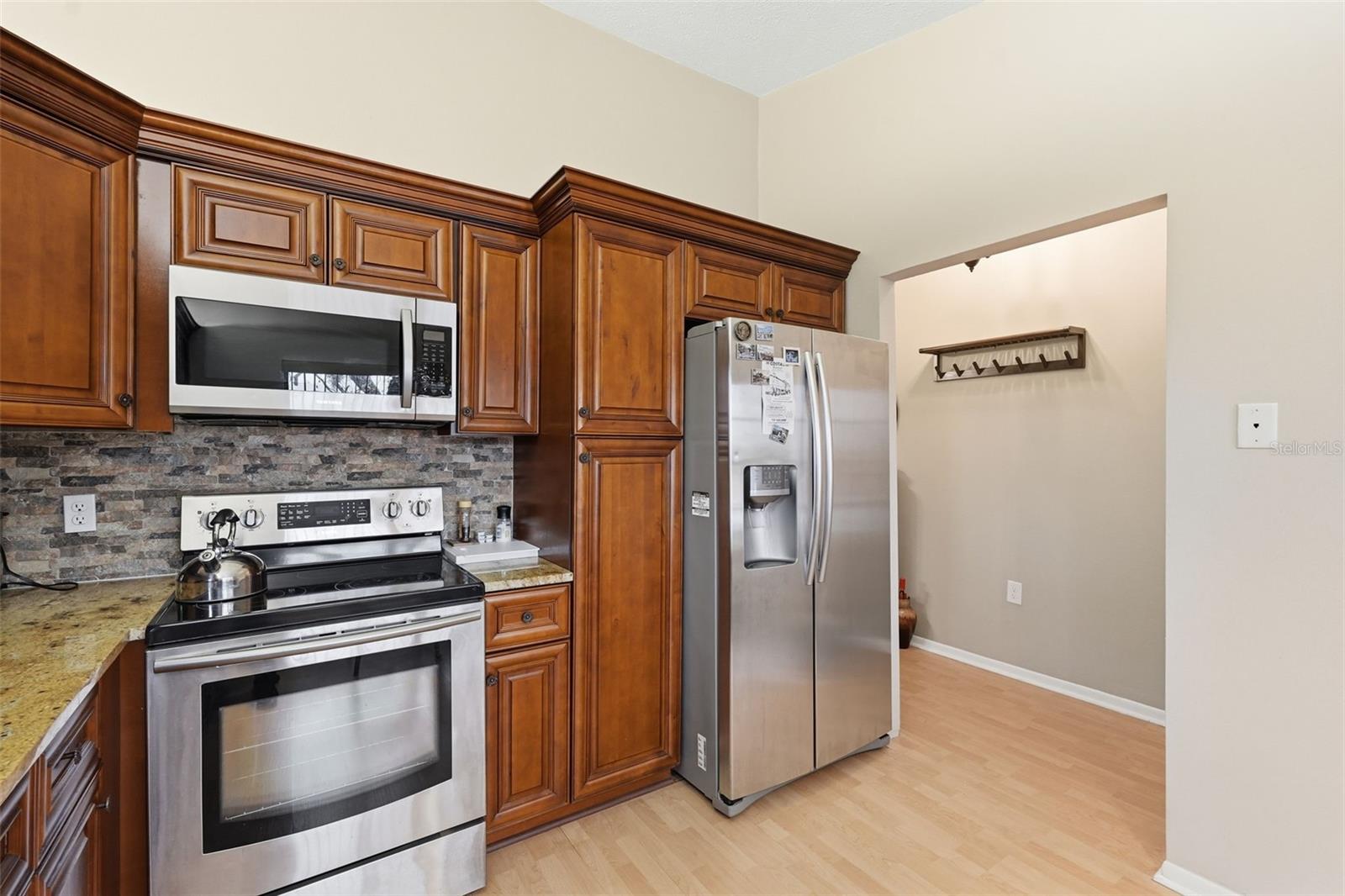 Image 8 of 37 For 7650 Forest Trail 6