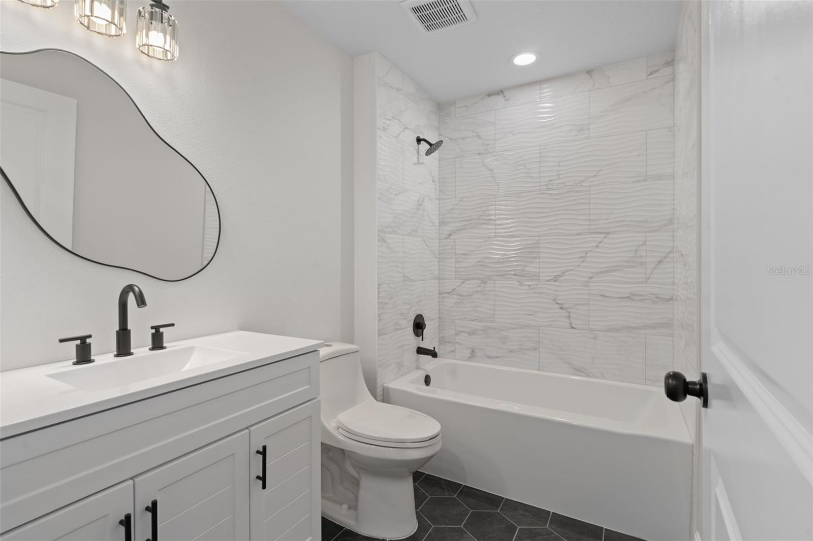 Image 38 of 55 For 10128 Noddy Tern Road