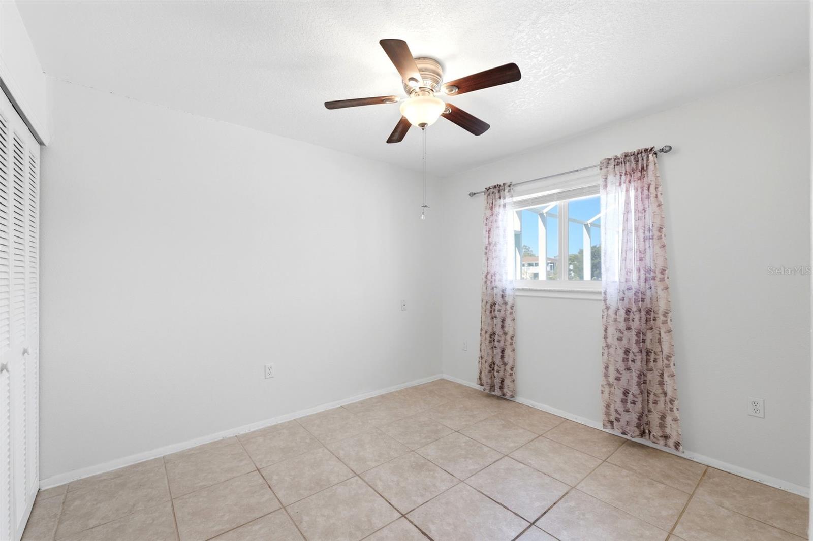 Image 32 of 94 For 3243 Azalea Drive