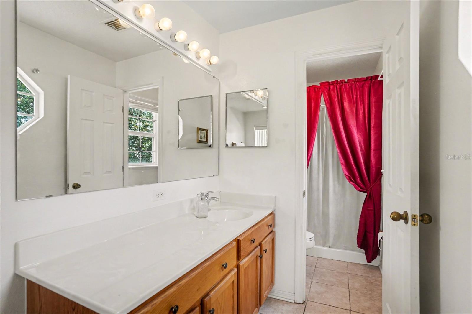 Image 16 of 19 For 720 Valrico Hills Lane