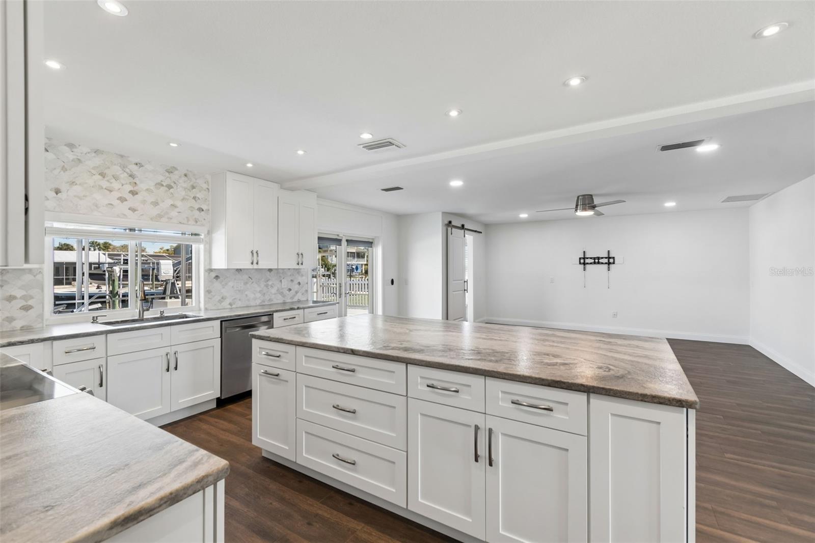 Image 33 of 100 For 8034 Brighton Drive