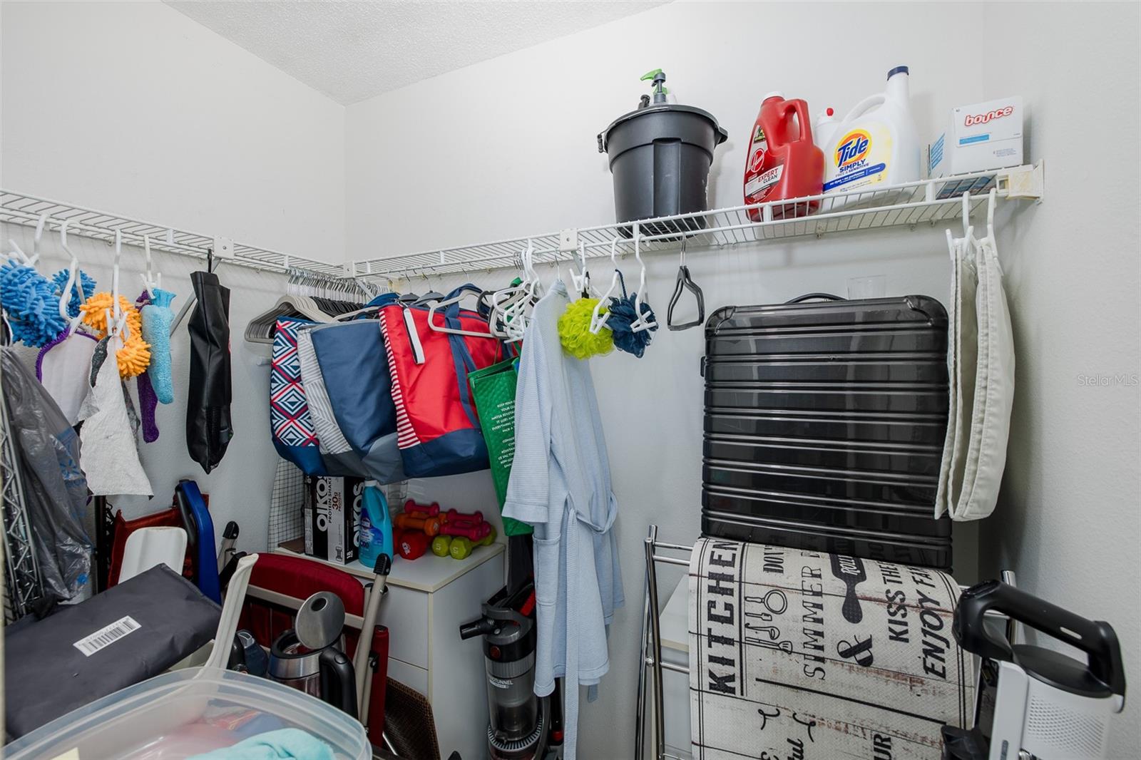 Image 16 of 36 For 4832 Sunnybrook Drive 21