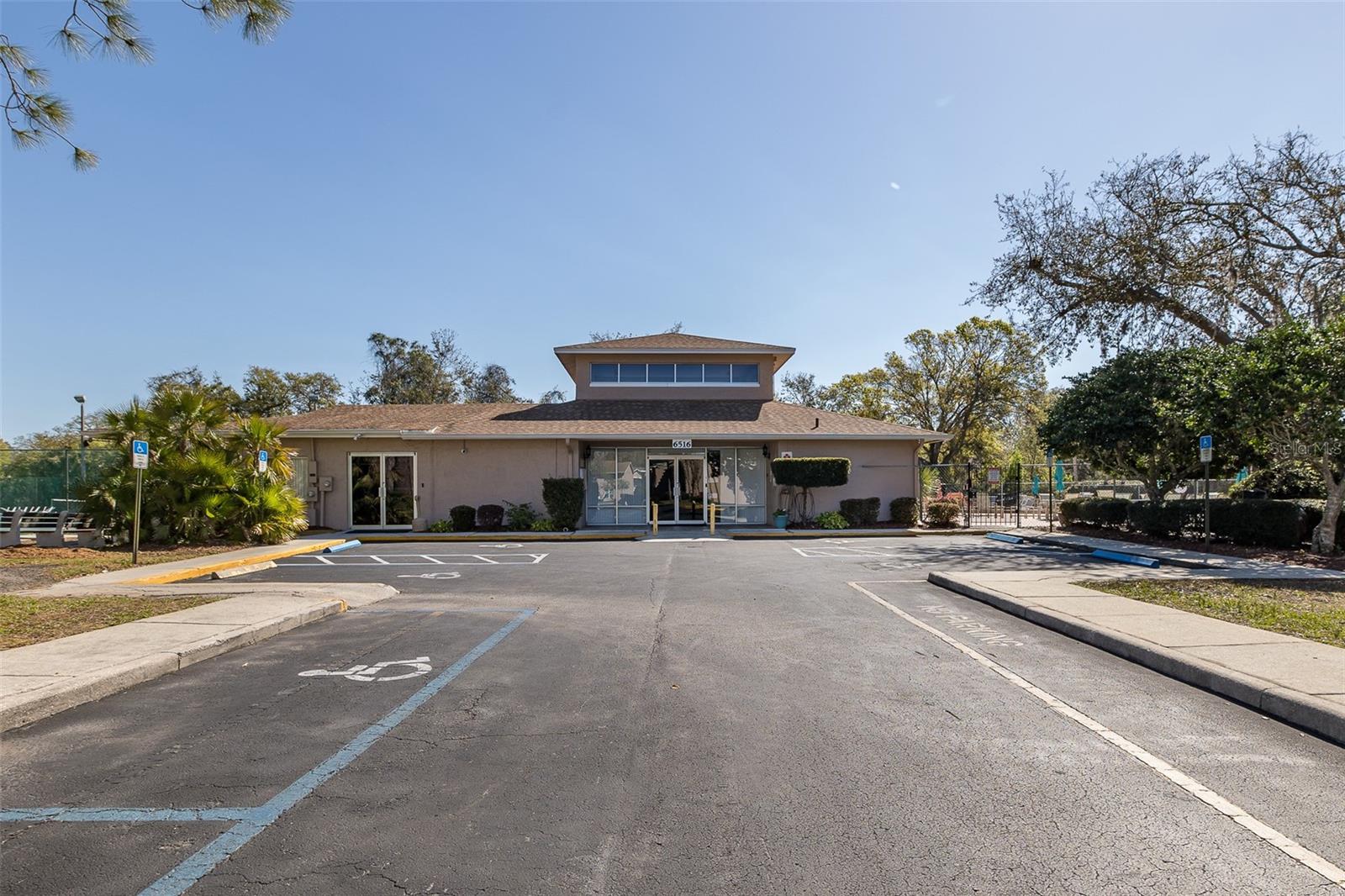 Image 24 of 36 For 4832 Sunnybrook Drive 21