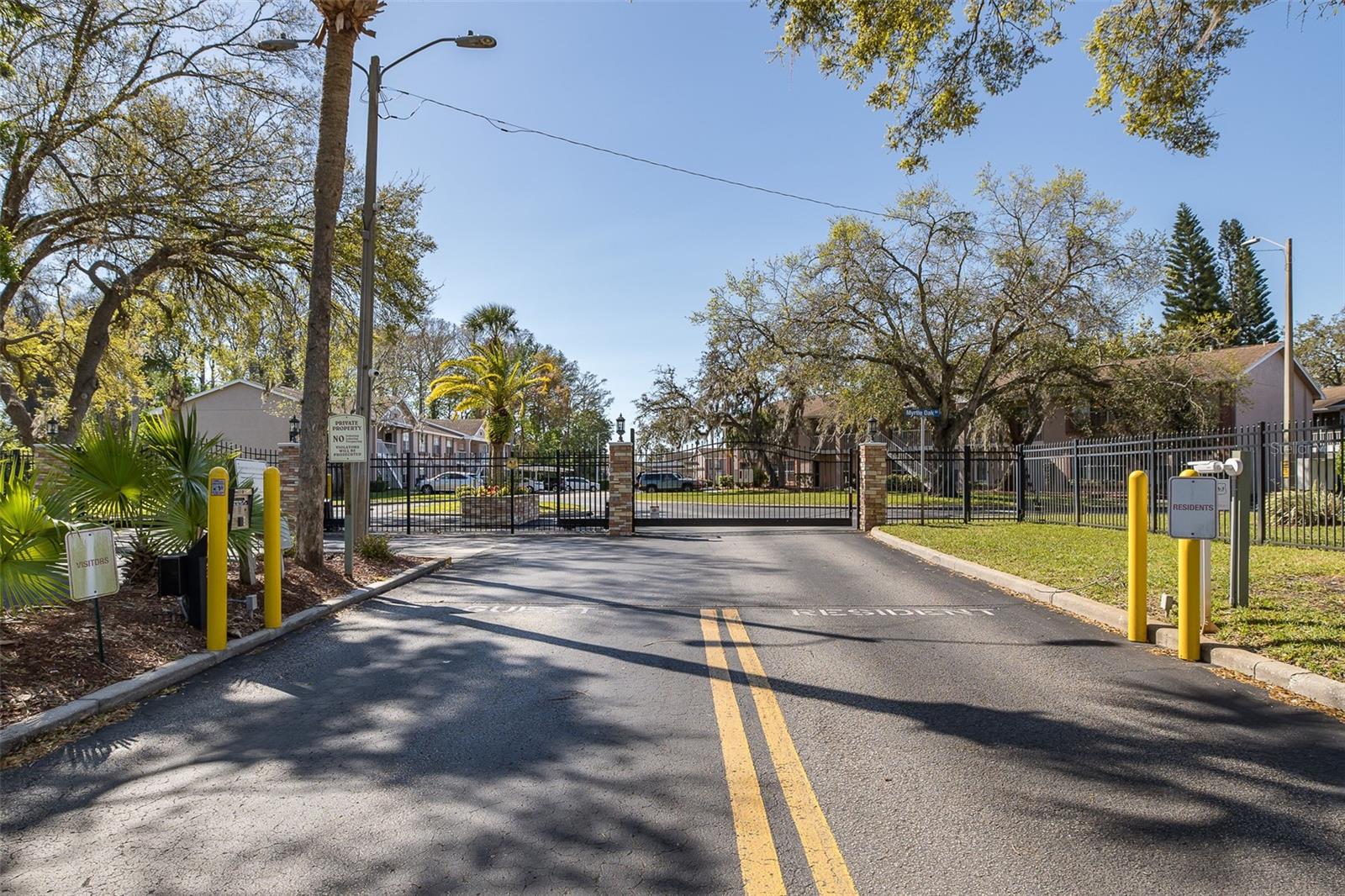 Image 33 of 36 For 4832 Sunnybrook Drive 21