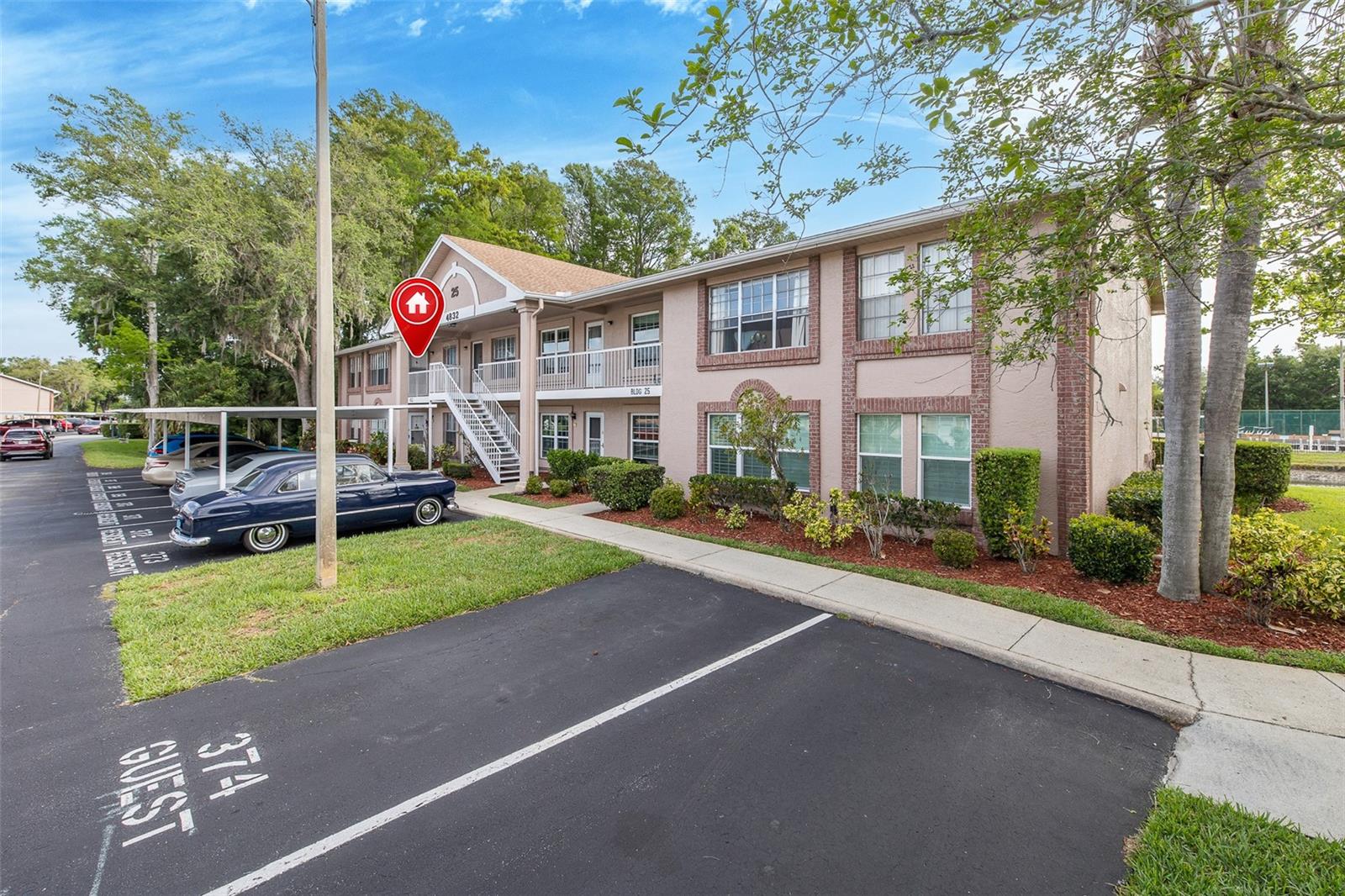 Image 4 of 36 For 4832 Sunnybrook Drive 21