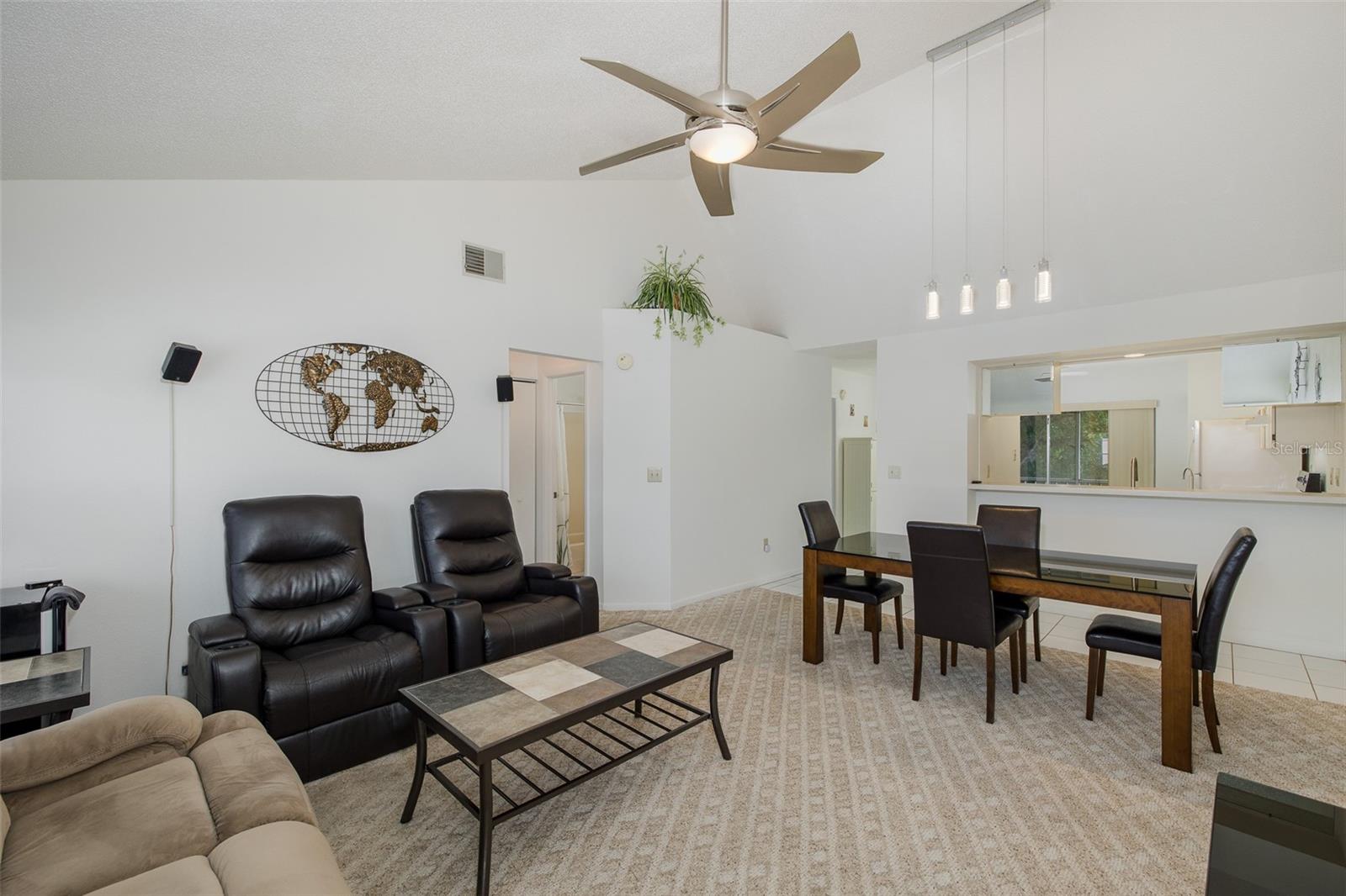 Image 7 of 36 For 4832 Sunnybrook Drive 21