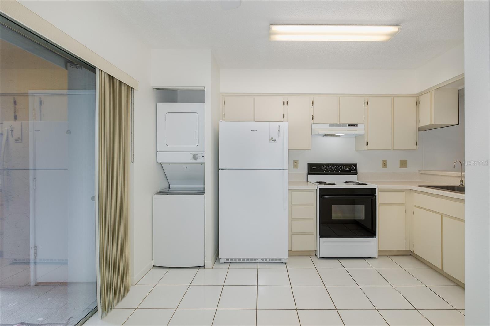 Image 9 of 36 For 4832 Sunnybrook Drive 21