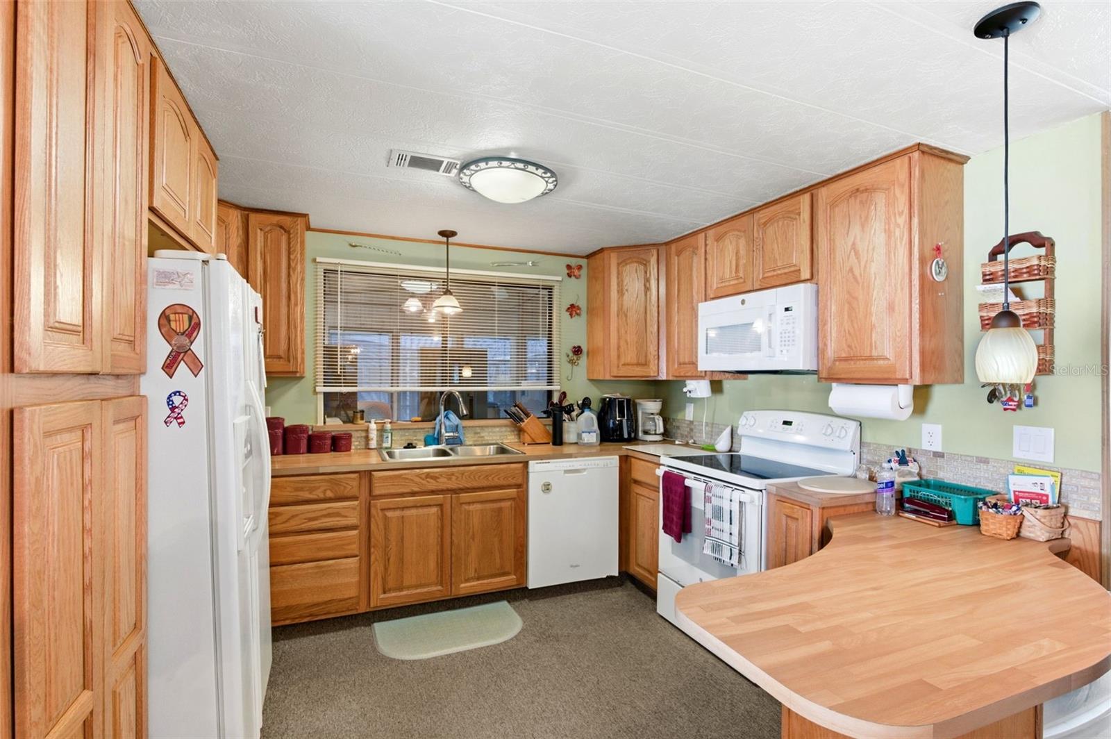 Image 23 of 73 For 2101 Kona Dr