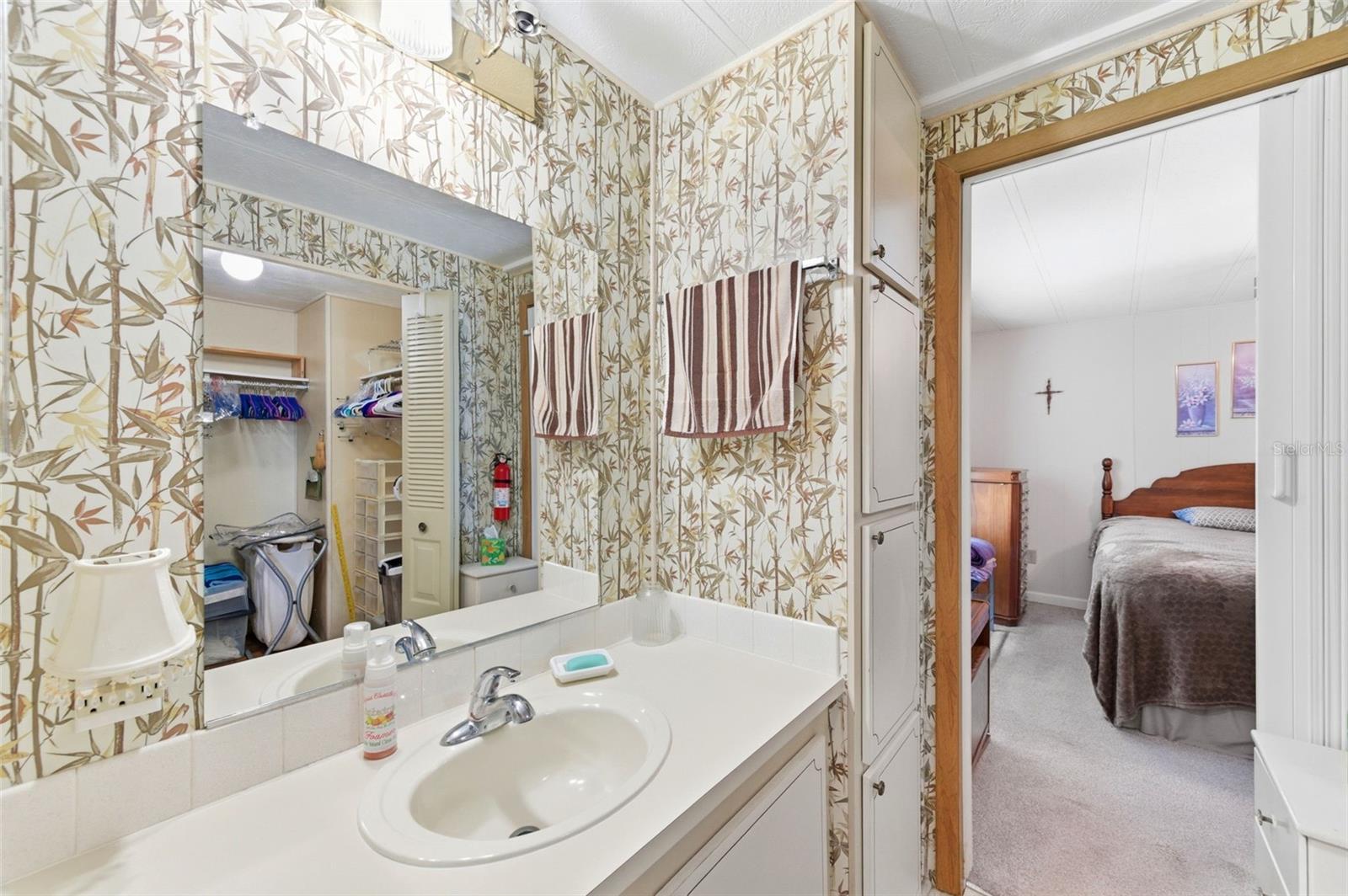 Image 37 of 73 For 2101 Kona Dr