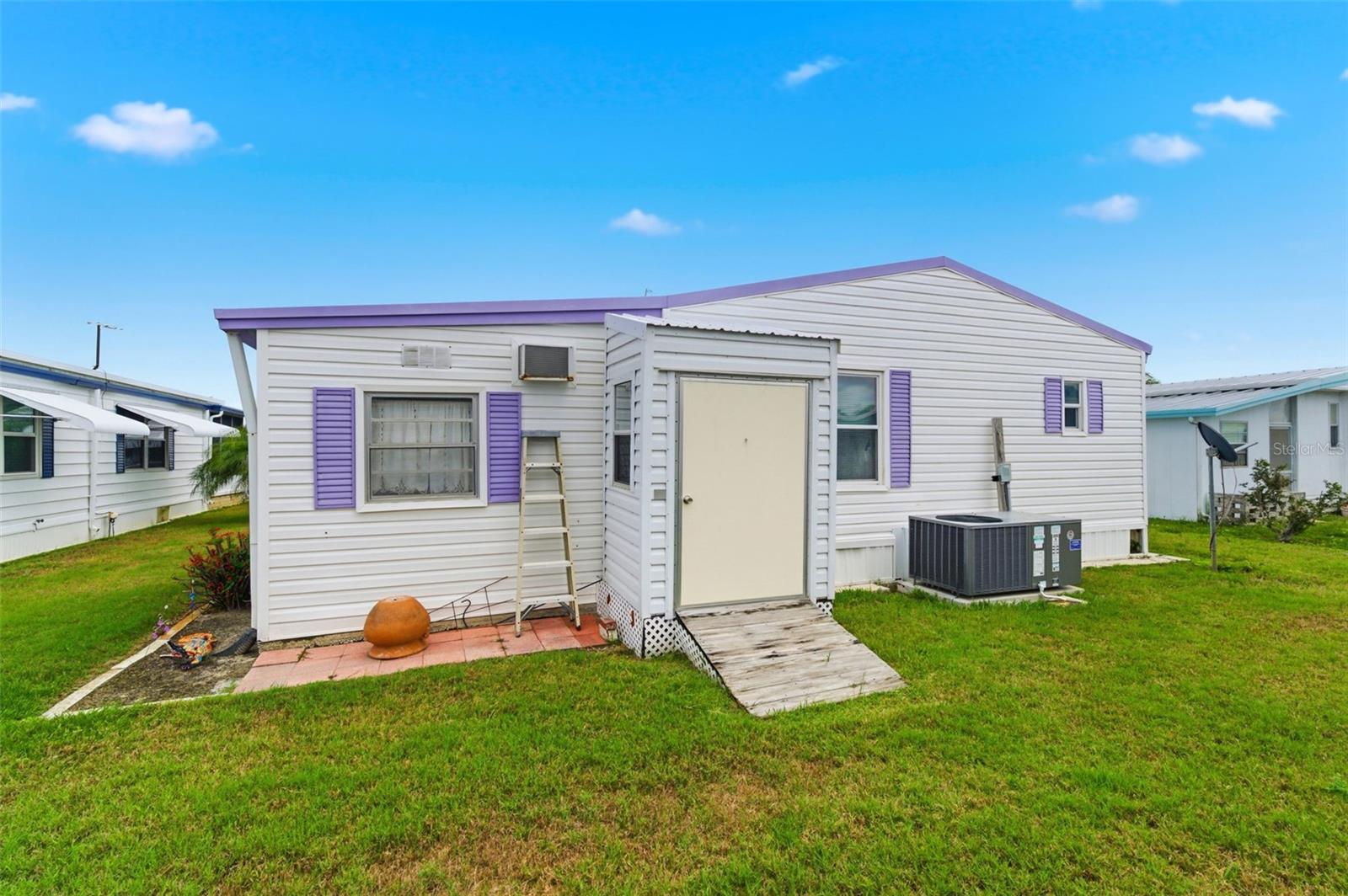 Image 45 of 73 For 2101 Kona Dr