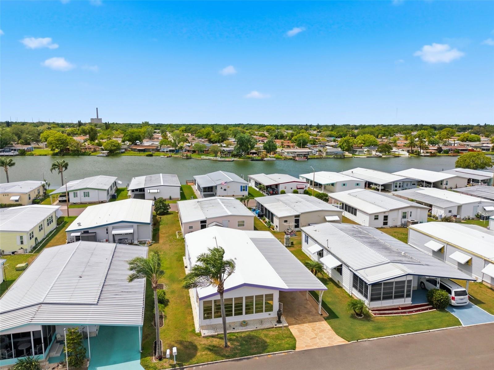 Image 51 of 73 For 2101 Kona Dr