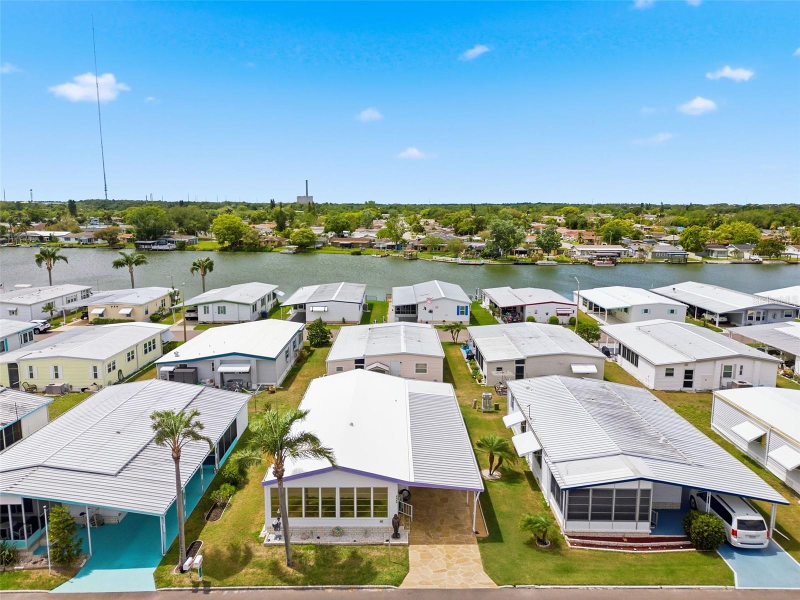 Image 52 of 73 For 2101 Kona Dr