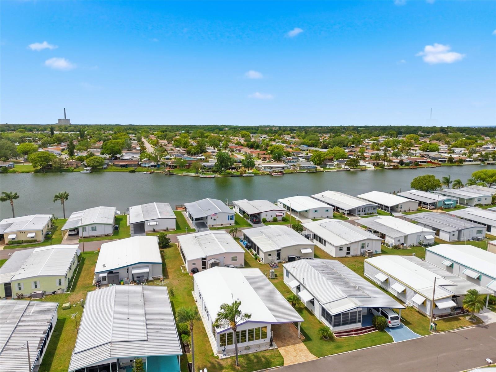 Image 56 of 73 For 2101 Kona Dr