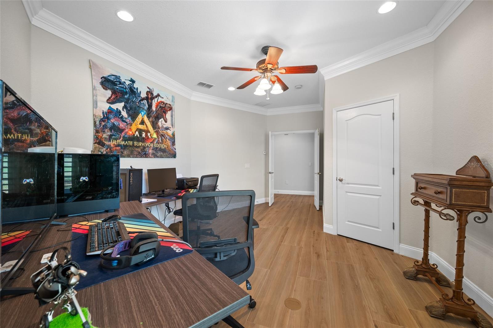 Listing photo id 10 for 11939 Pasco Trails Boulevard