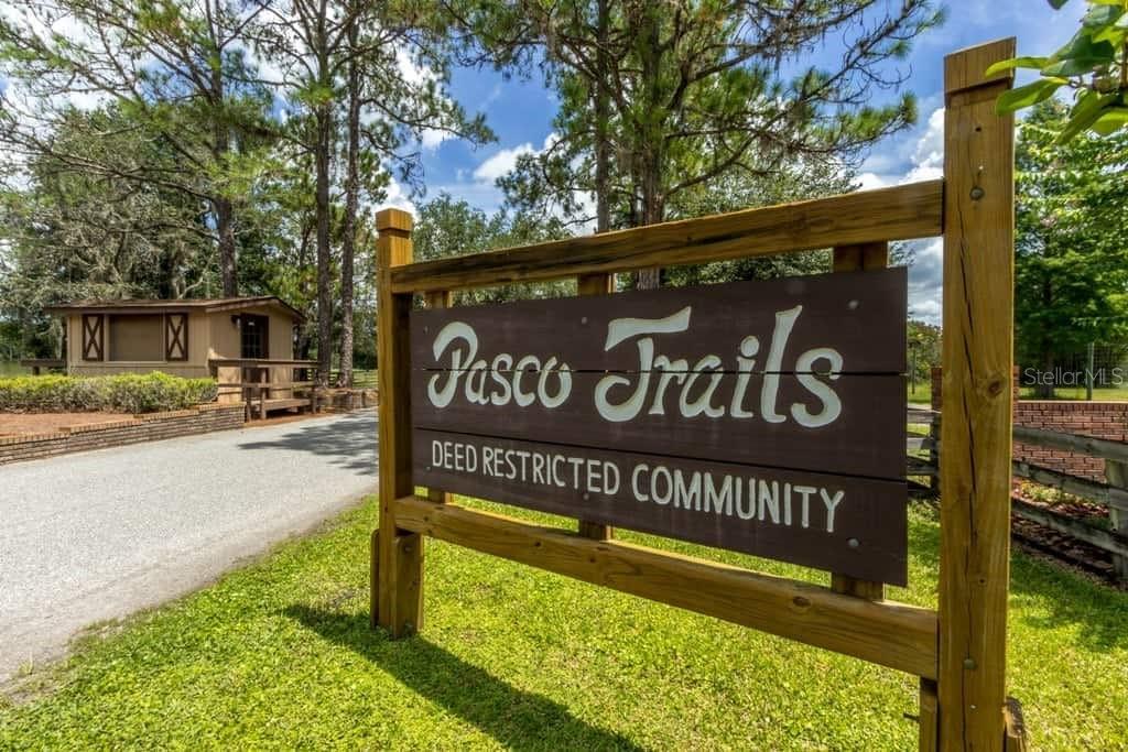 Listing photo id 60 for 11939 Pasco Trails Boulevard