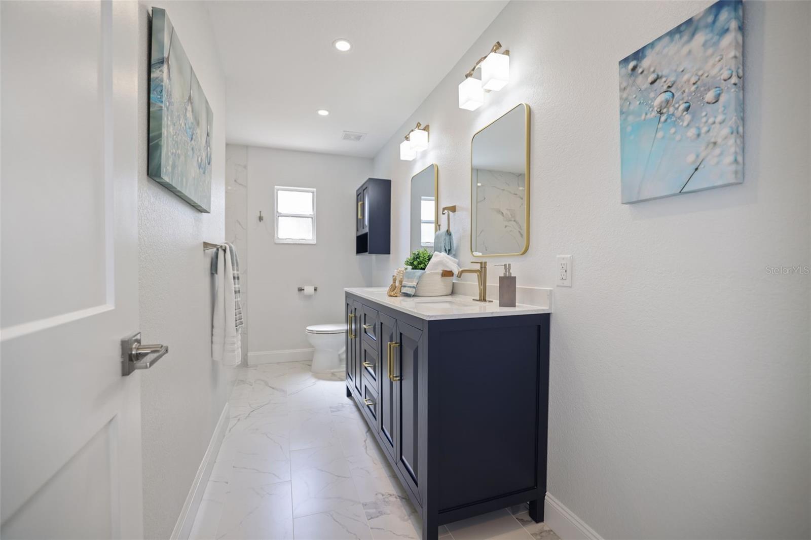 Listing photo id 17 for 11930 Bayshore Drive