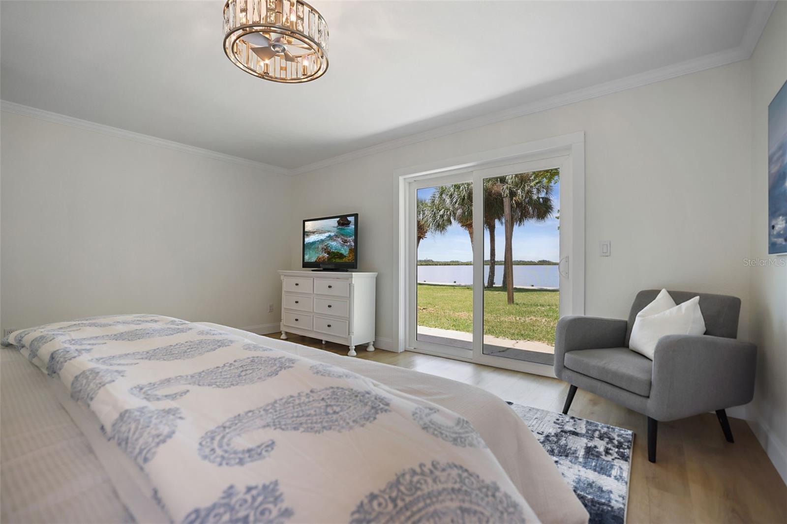 Listing photo id 25 for 11930 Bayshore Drive