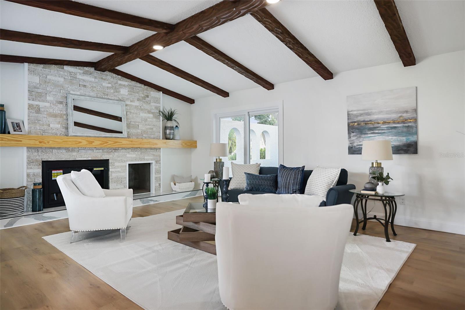 Listing photo id 29 for 11930 Bayshore Drive