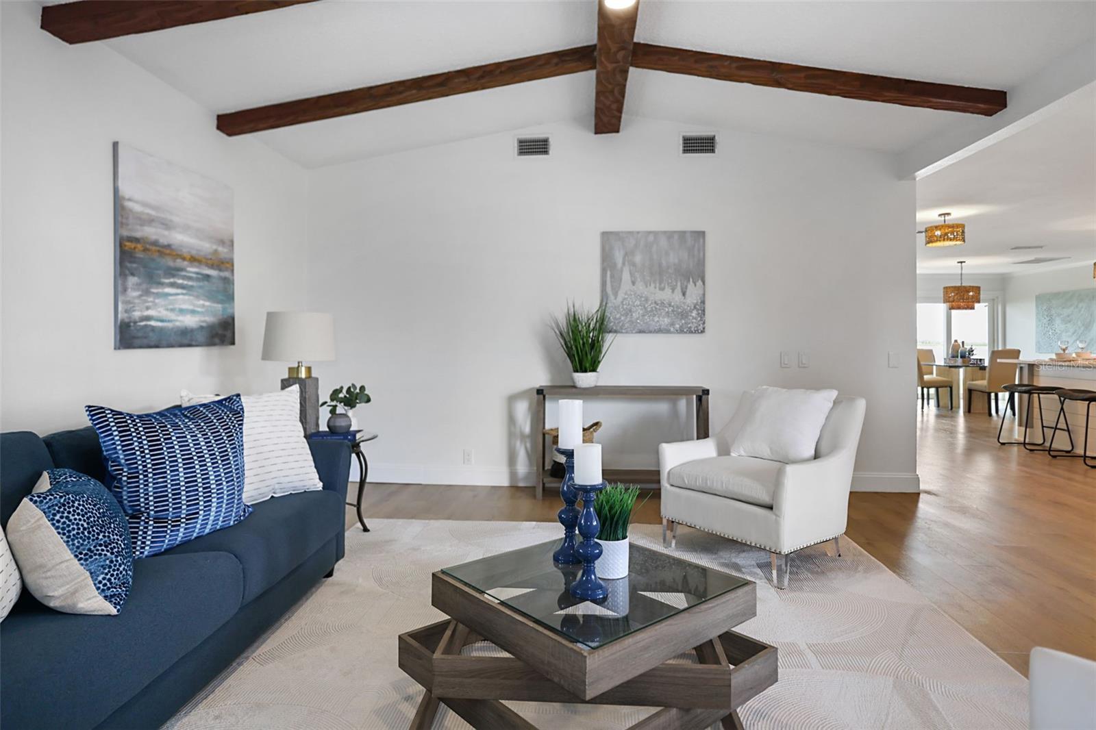 Listing photo id 31 for 11930 Bayshore Drive