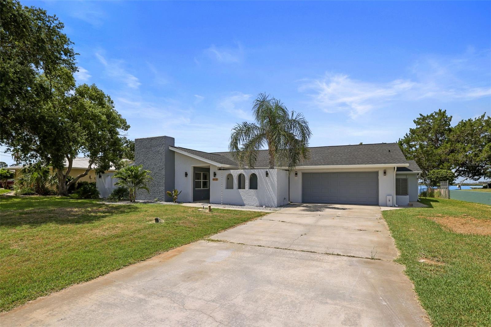 Listing photo id 34 for 11930 Bayshore Drive