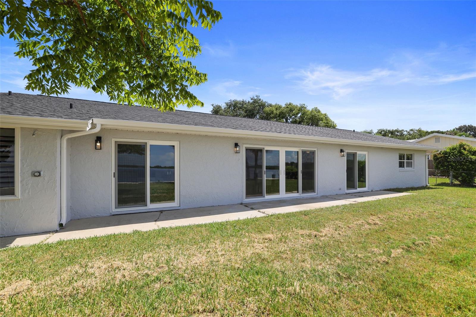 Listing photo id 37 for 11930 Bayshore Drive
