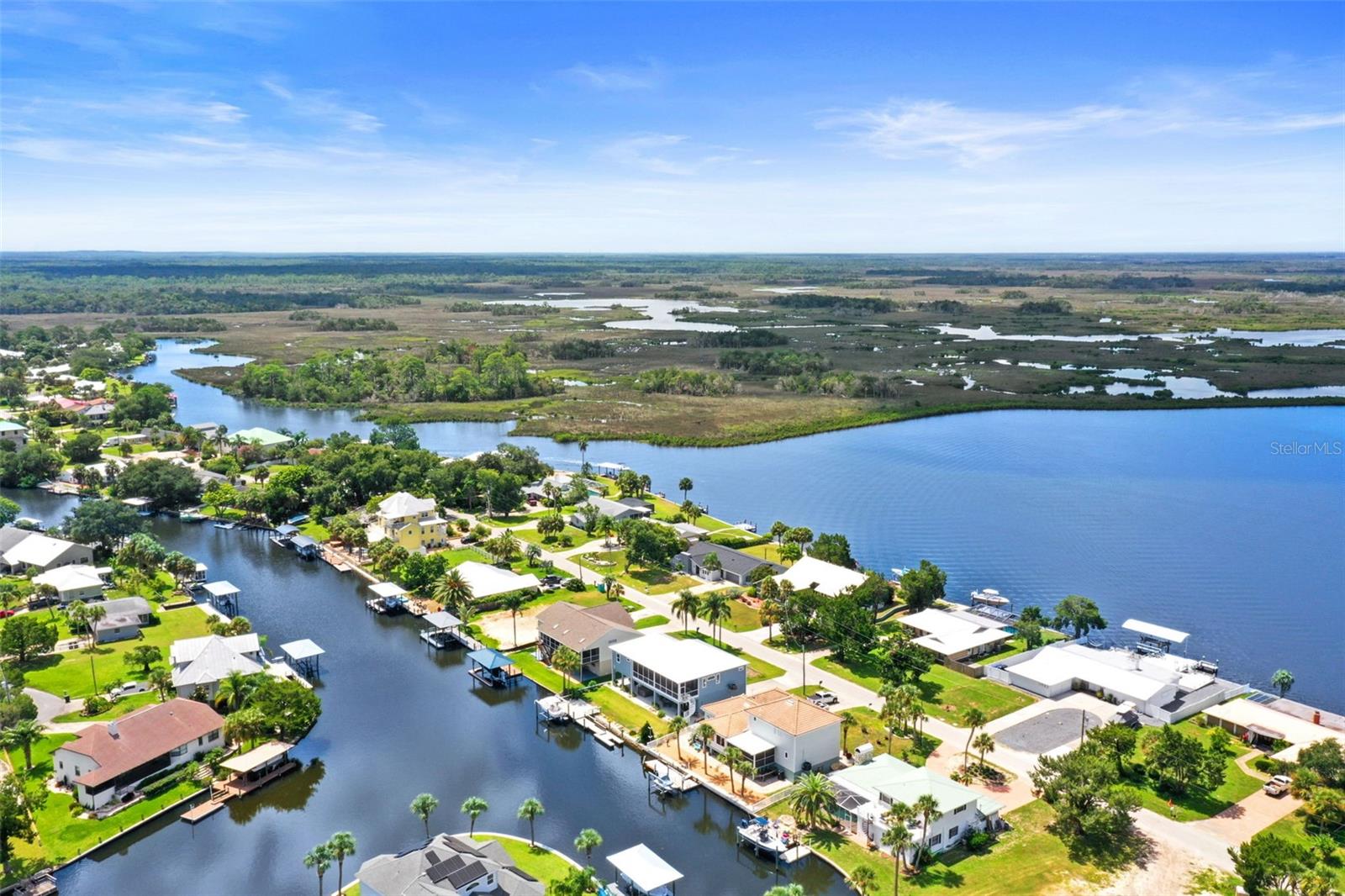 Listing photo id 46 for 11930 Bayshore Drive