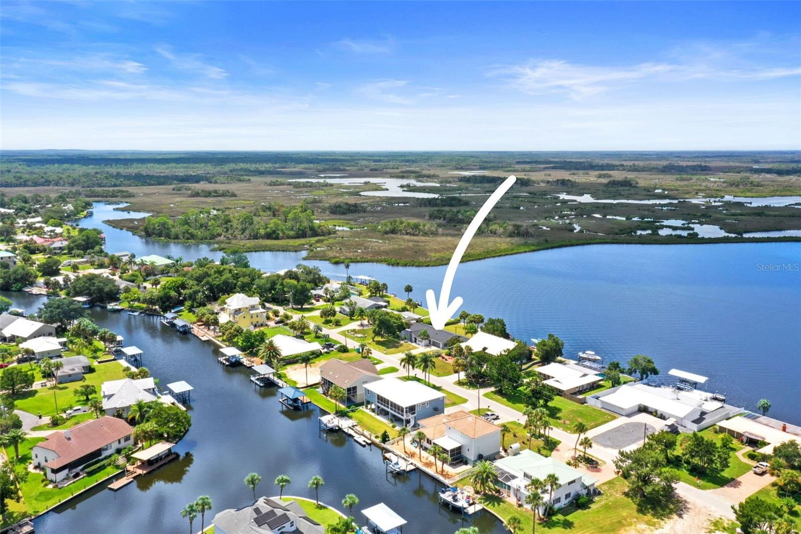 Listing photo id 47 for 11930 Bayshore Drive