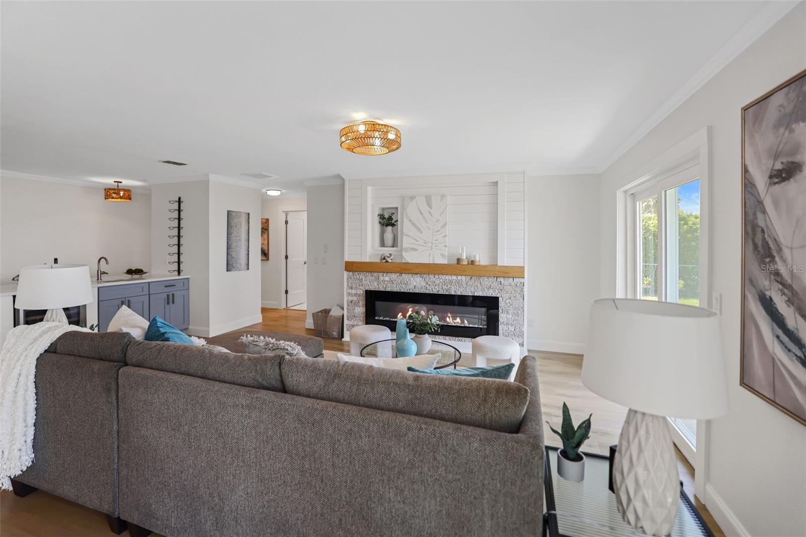 Listing photo id 55 for 11930 Bayshore Drive