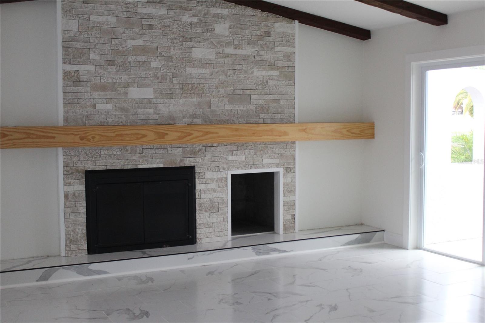 Listing photo id 61 for 11930 Bayshore Drive