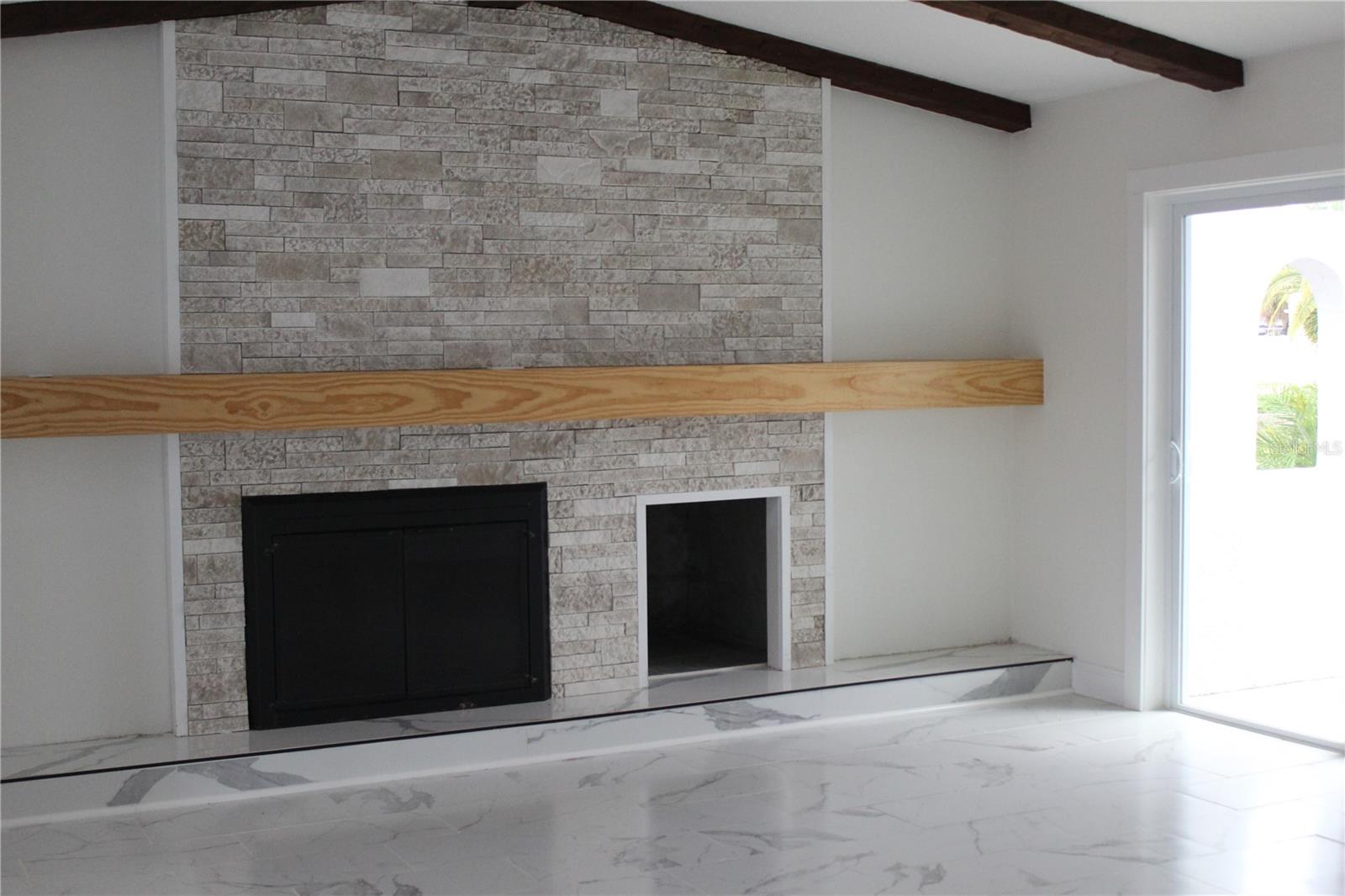 Listing photo id 62 for 11930 Bayshore Drive