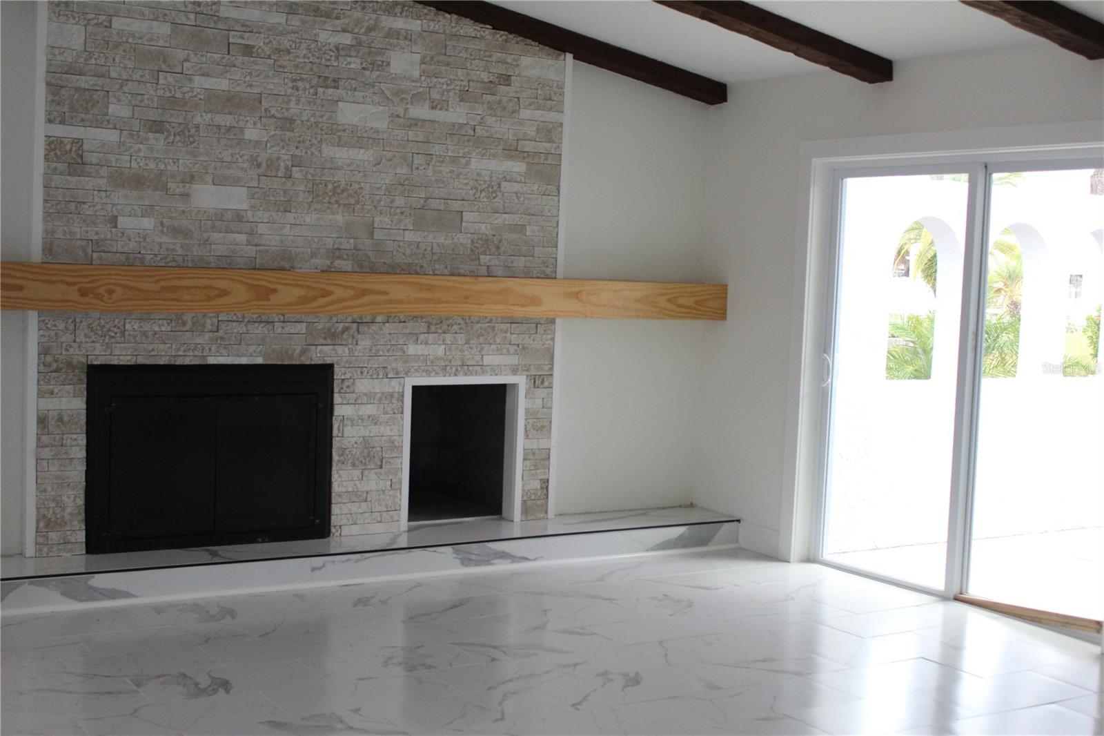 Listing photo id 64 for 11930 Bayshore Drive