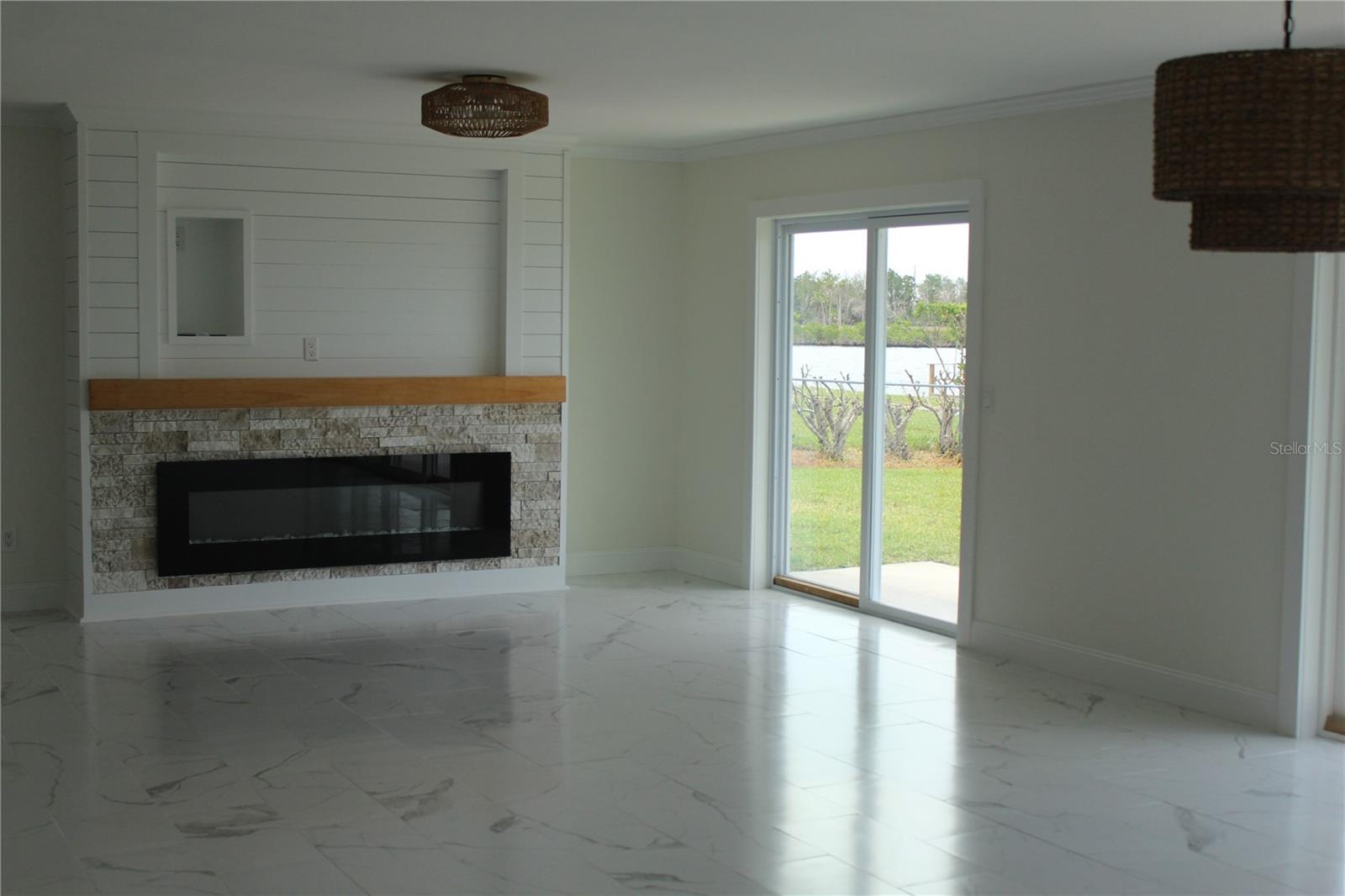 Listing photo id 68 for 11930 Bayshore Drive