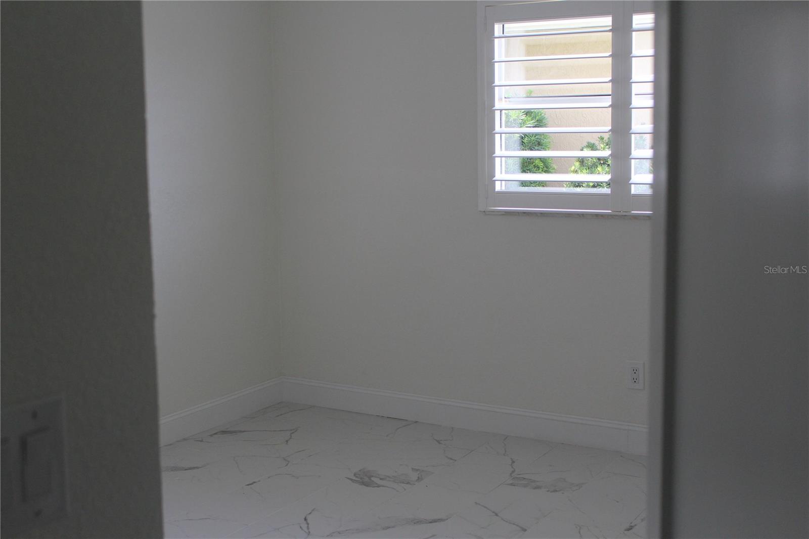 Listing photo id 69 for 11930 Bayshore Drive