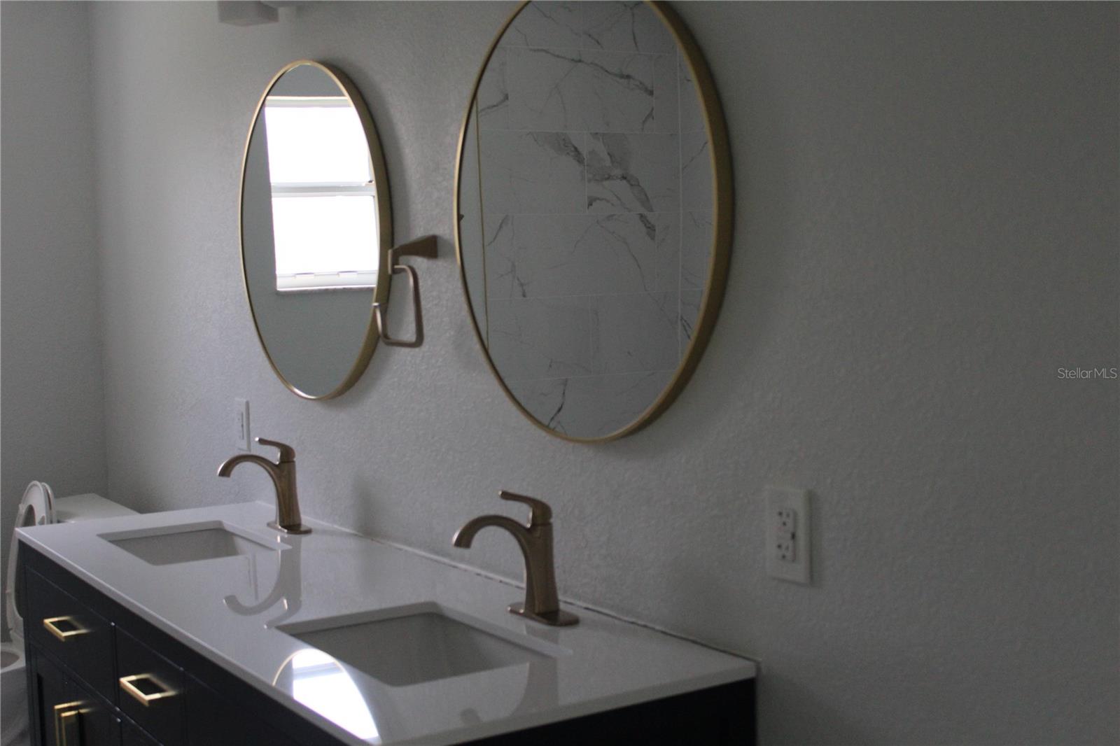 Listing photo id 71 for 11930 Bayshore Drive