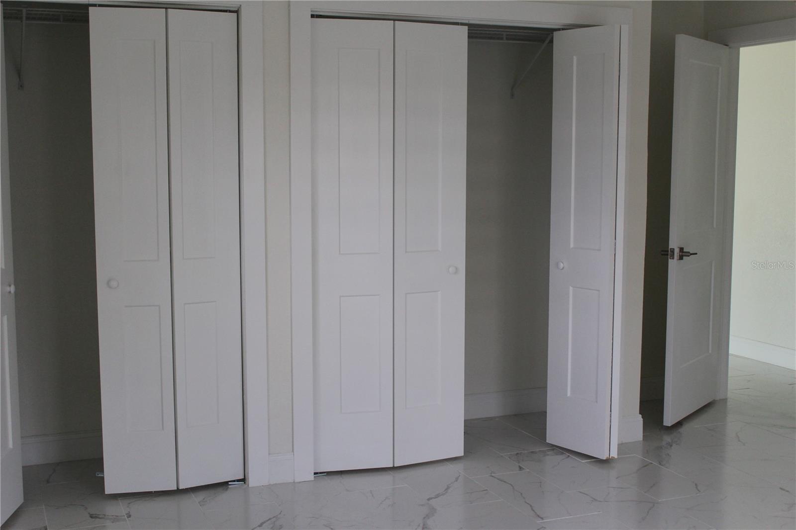 Listing photo id 74 for 11930 Bayshore Drive