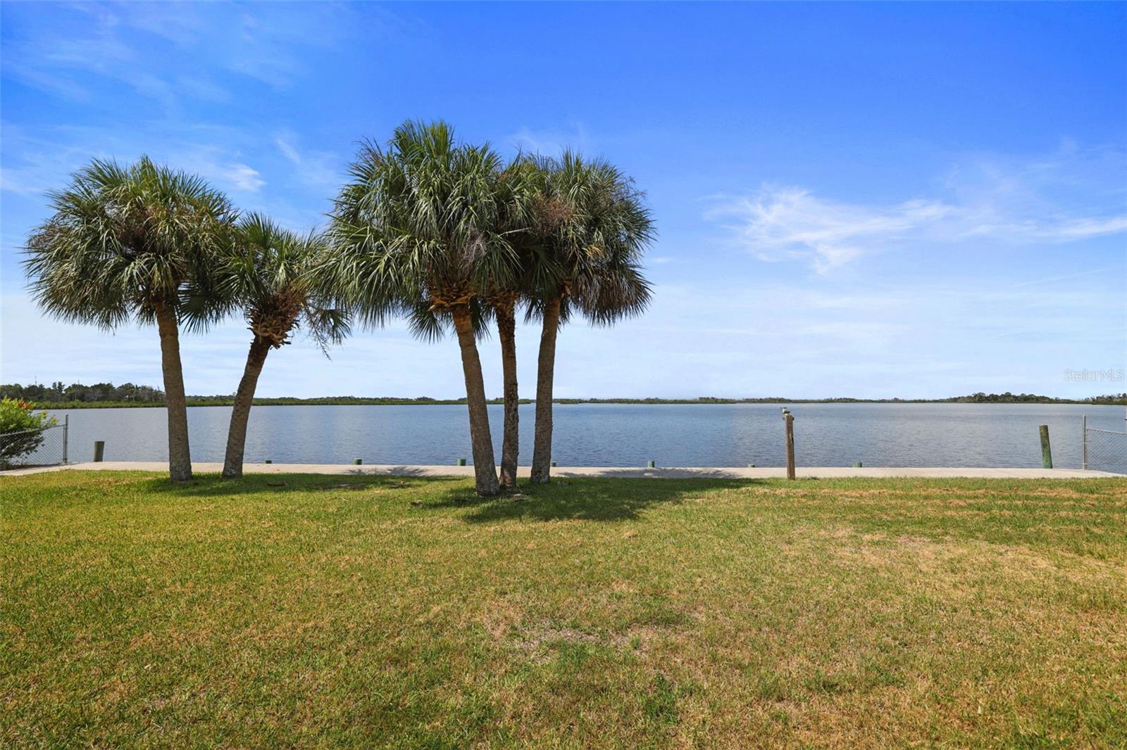 Listing photo id 6 for 11930 Bayshore Drive