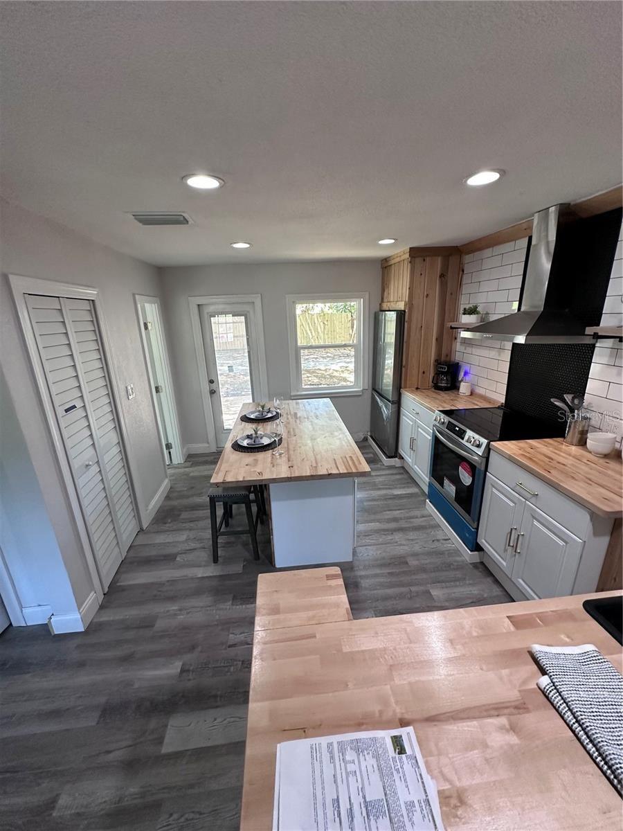 Image 13 of 39 For 4629 26th Avenue S