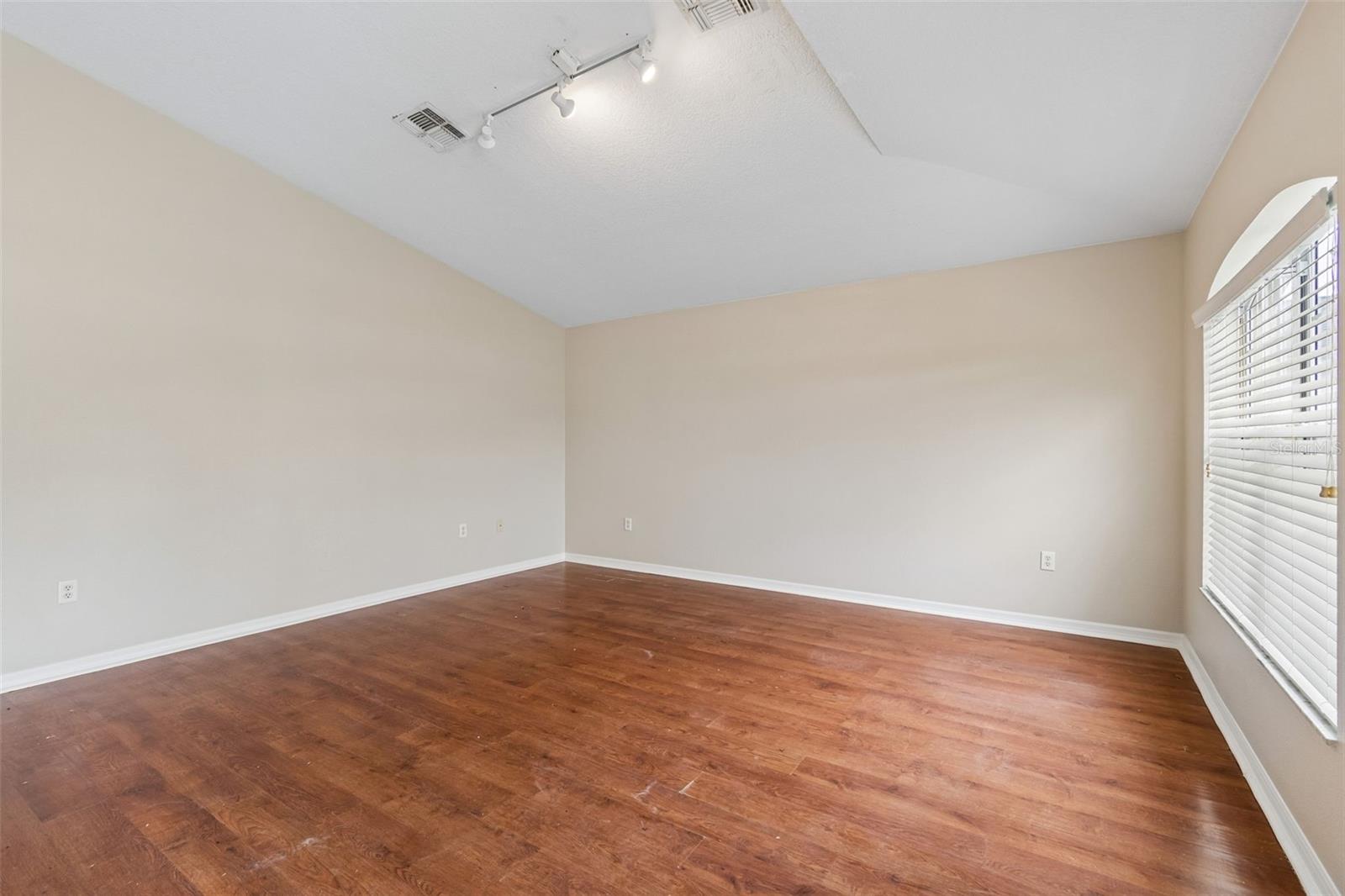 Image 9 of 58 For 4631 Eagle Ranch Drive